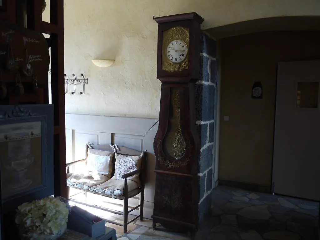 Bed and Breakfast Domaine de Fondain à Laqueuille 0*,  France